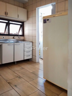 Image 4 - 1013773