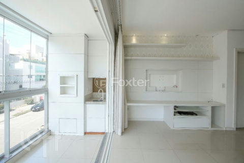 Image 21 - 1013953