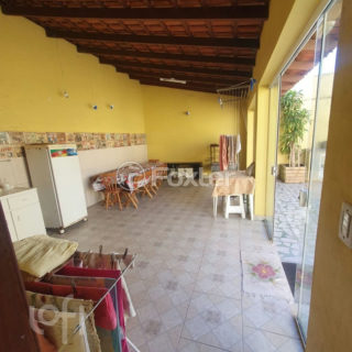 Image 39 - 1014050