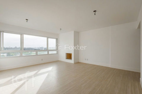 Image 2 - 1014072