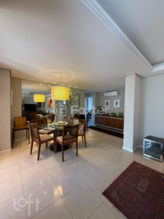 Image 34 - 1014159
