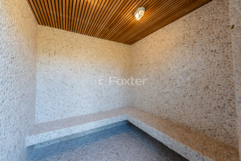 Image 40 - 1014373