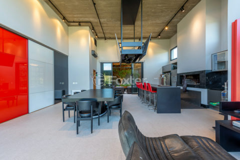 Image 33 - 1014373