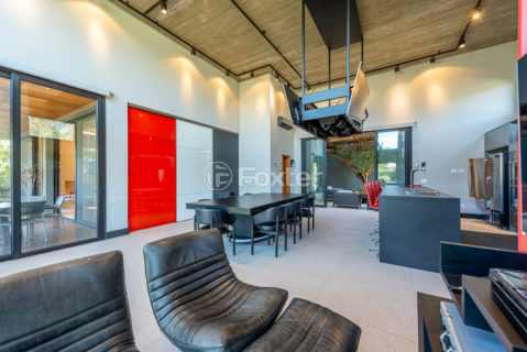 Image 34 - 1014373