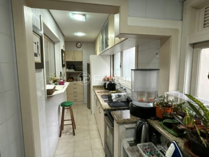 Image 10 - 1014483