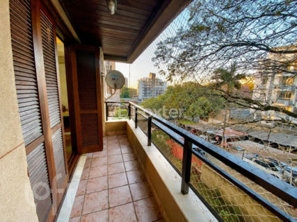 Image 8 - 1014584