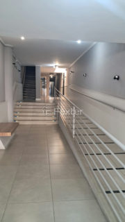 Image 33 - 1014692