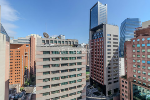 Image 11 - 1014695