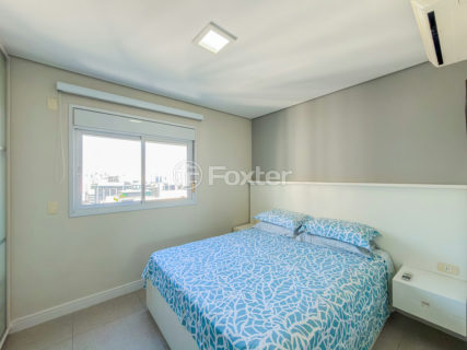 Image 7 - 1014696