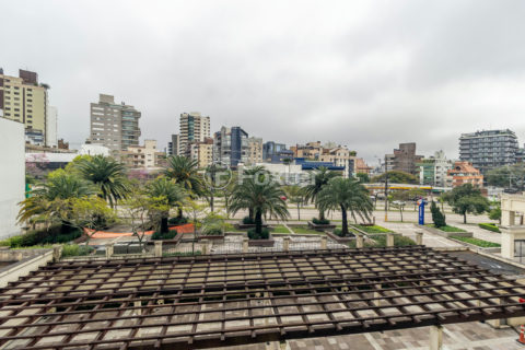 Image 11 - 1014762