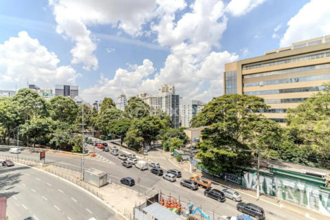 Image 17 - 1014806