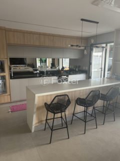 Image 3 - 1014871