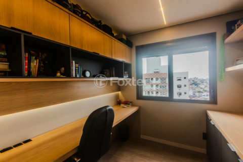 Image 35 - 1014898