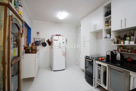 Image 6 - 1014979