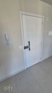 Image 2 - 1014991