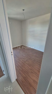 Image 4 - 1014991