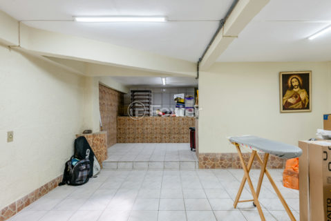 Image 32 - 1015076
