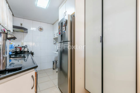 Image 30 - 1015076