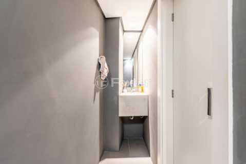 Image 21 - 1015126