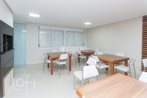 Image 22 - 1015165