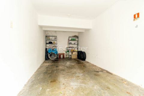 Image 35 - 1015182