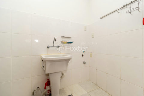 Image 32 - 1015182
