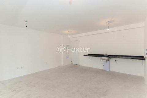 Image 7 - 1015194