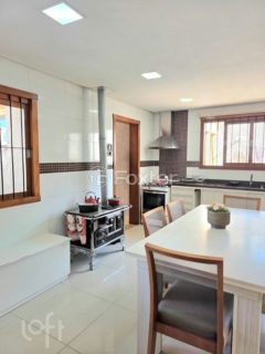 Image 3 - 1015229