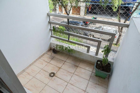 Image 4 - 1015230