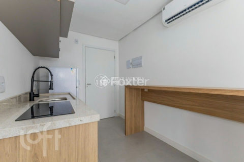 Image 4 - 1015233