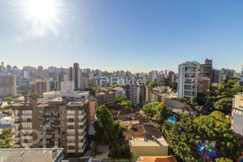 Image 37 - 1015252