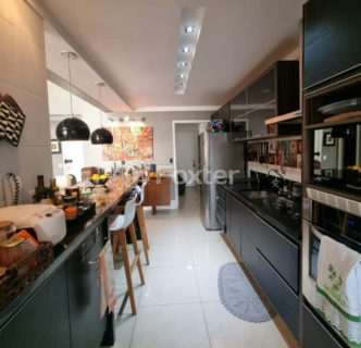 Image 6 - 1015260