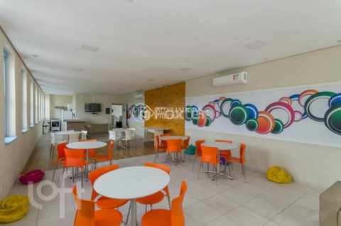Image 33 - 1015285