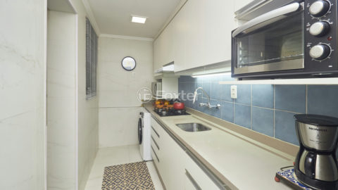 Image 42 - 1015288
