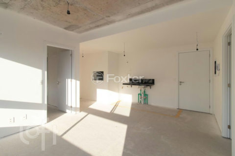 Image 4 - 1015297