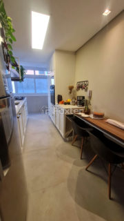 Image 4 - 1015303