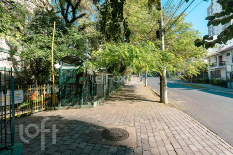 Image 39 - 1015348