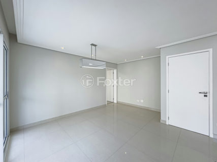 Image 4 - 1015367