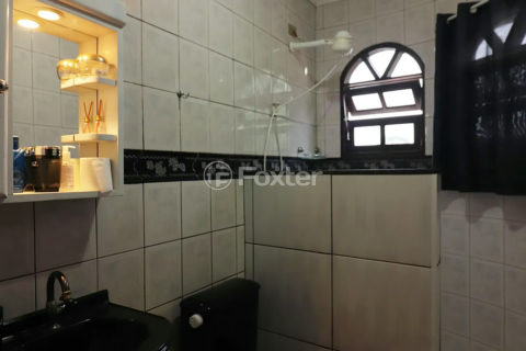 Image 23 - 1015372