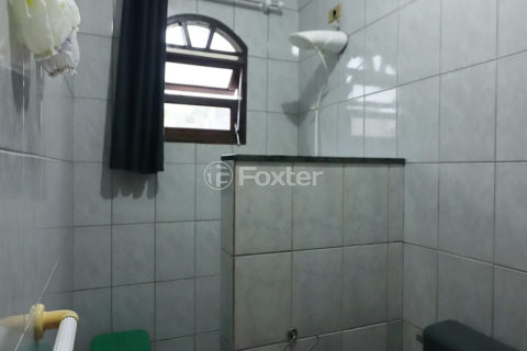 Image 22 - 1015372