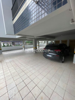 Image 21 - 1015373