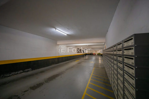 Image 22 - 1015485