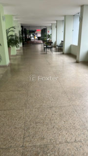 Image 6 - 1015557