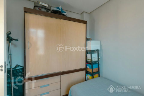 Image 10 - 1015571