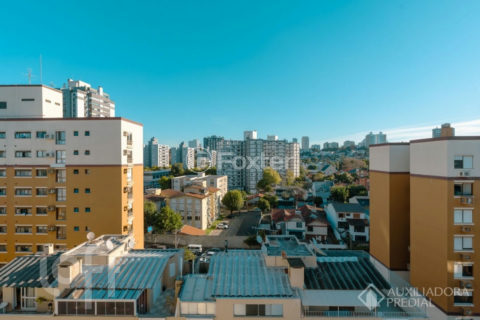 Image 23 - 1015571