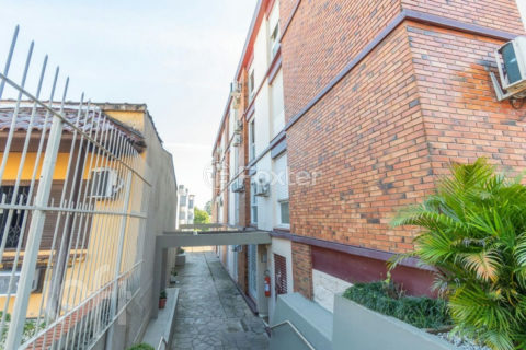 Image 25 - 1015572