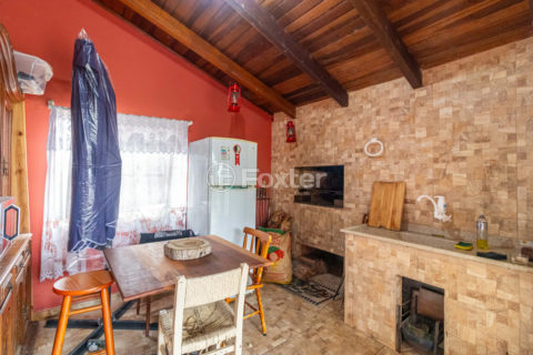 Image 37 - 1015600