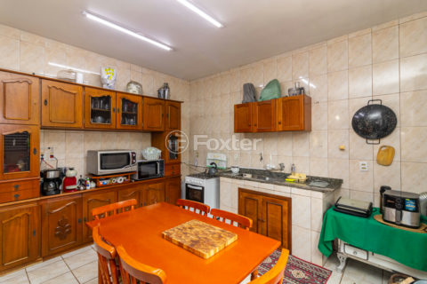 Image 35 - 1015600