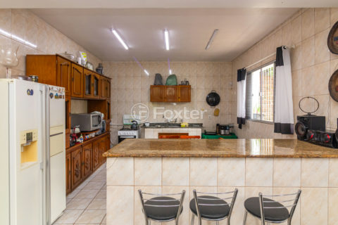 Image 32 - 1015600