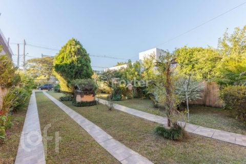 Image 35 - 1015659